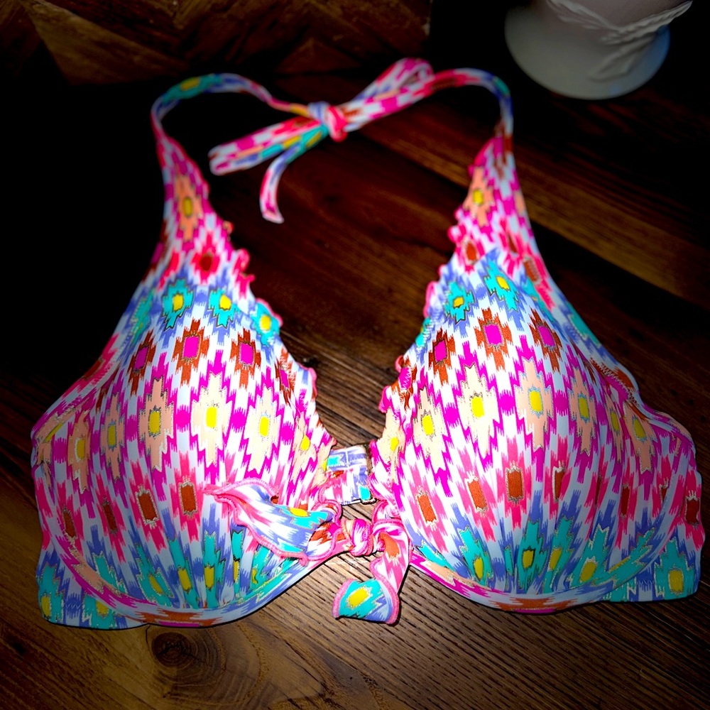 VICTORIAS SECRET Women's Bikini Top Size 34D